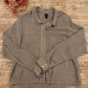 Wild Fable Button up with pocket
